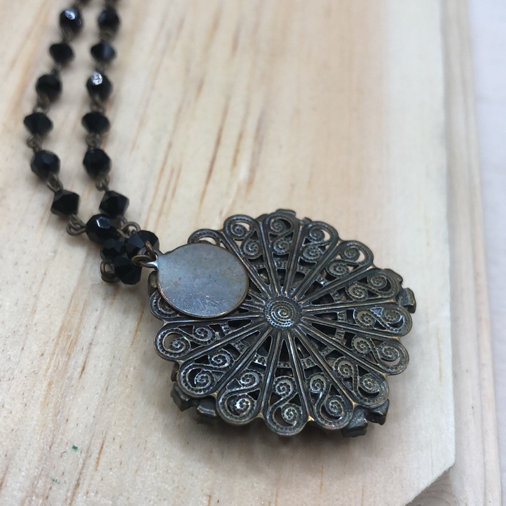 Vintage Liz Palacios dainty elegant black crystal medallion flower necklace. - Picture 4 of 9